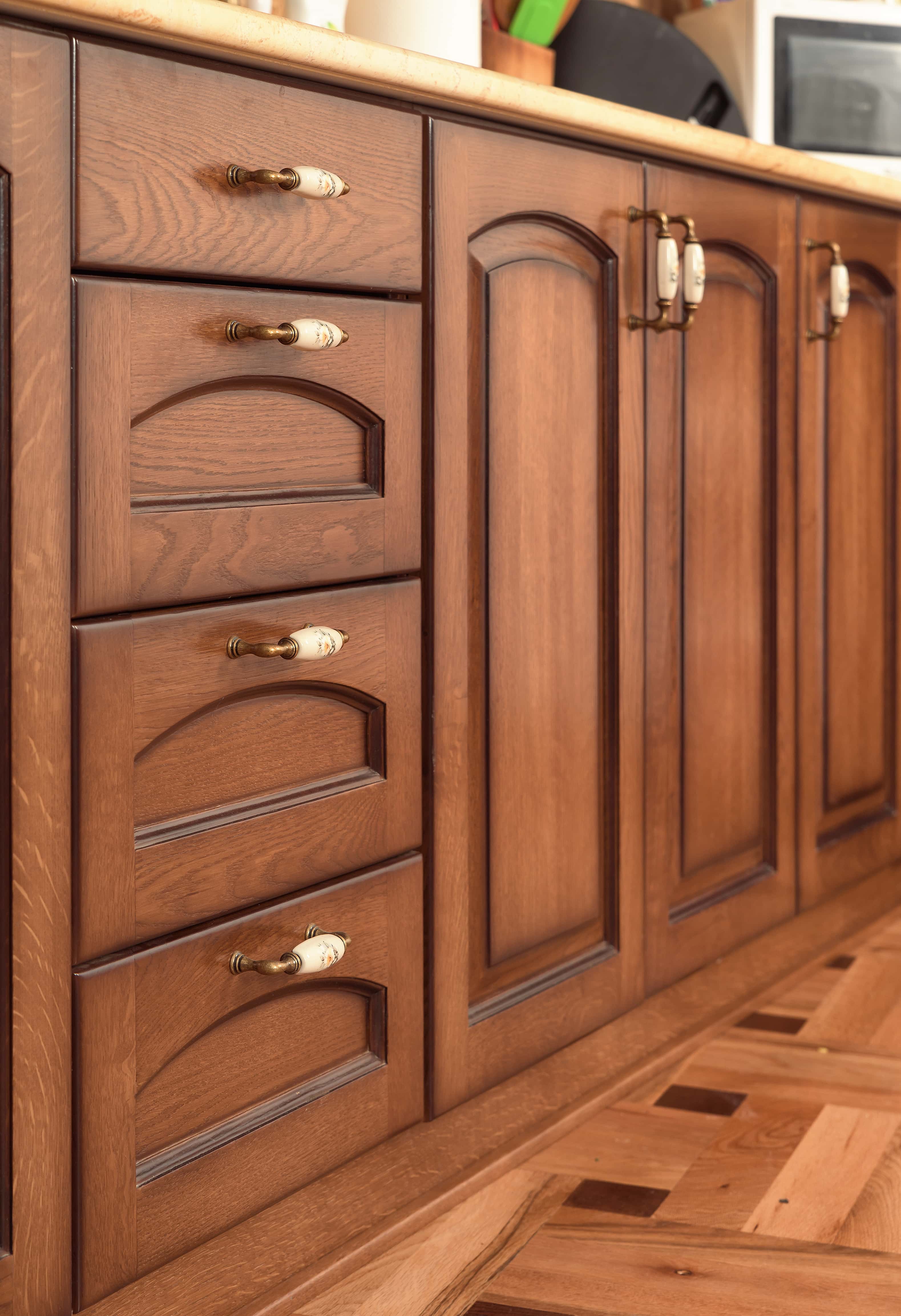tips to maintain kitchen cabinets 