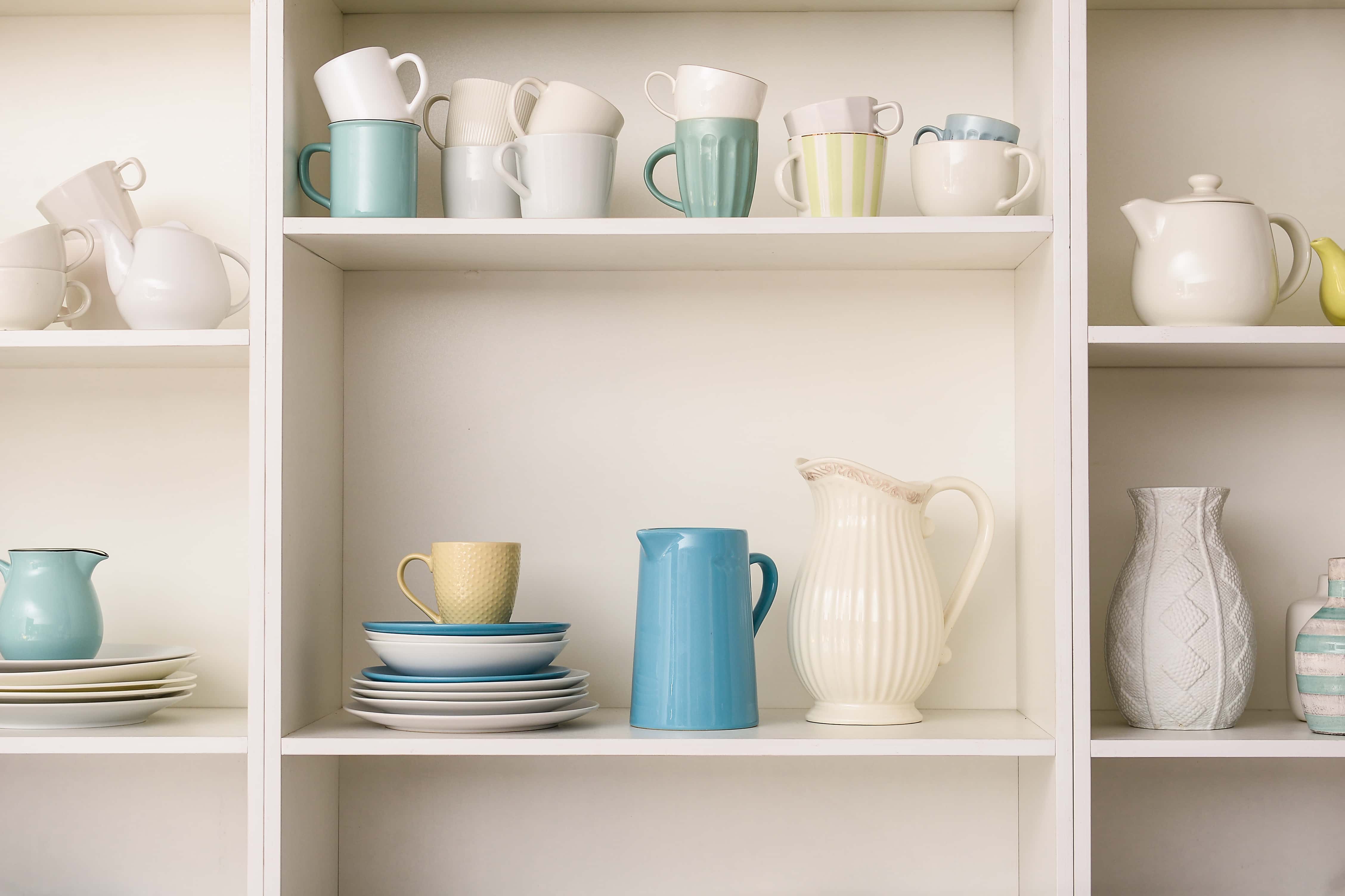 5 Must Have Crockery Unit Designs For