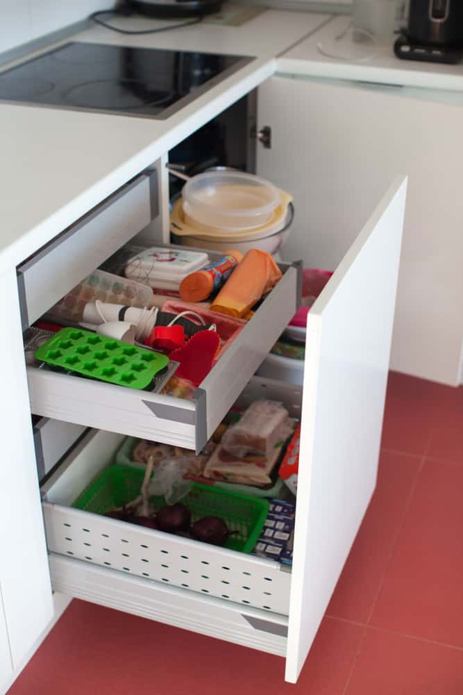 pull out pantry unit