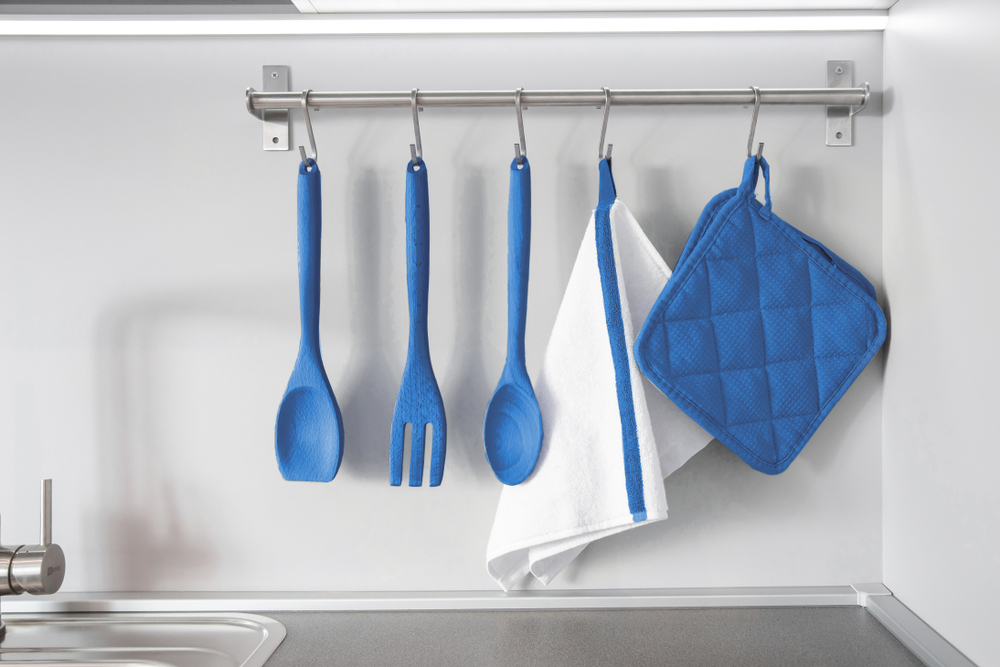 Blue kitchen accessories
