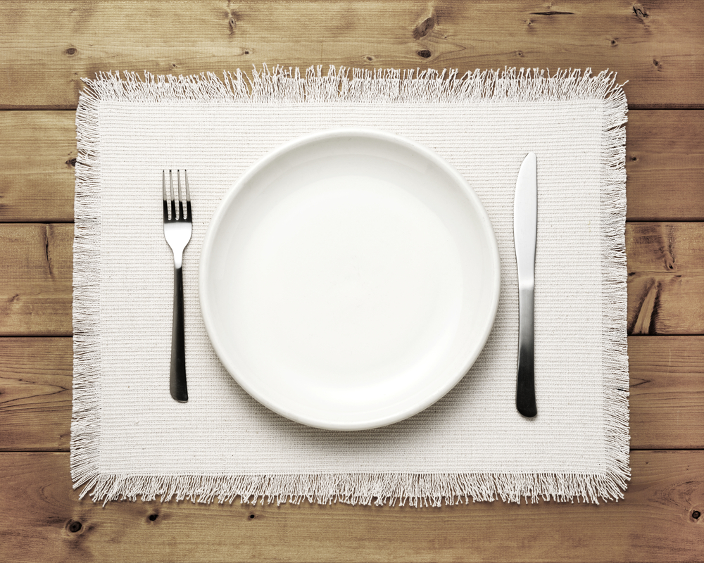 Fringed table mats for dining table 