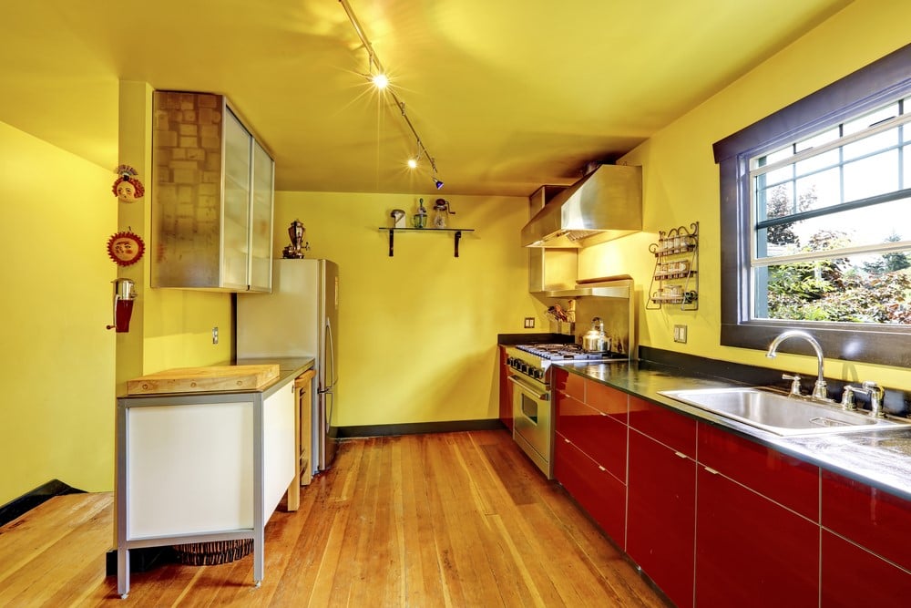 20 Quirky Yellow Kitchen Ideas