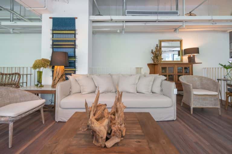 brown living room furniture ideas - 8 manieren om je bruine woonkamer te decoreren