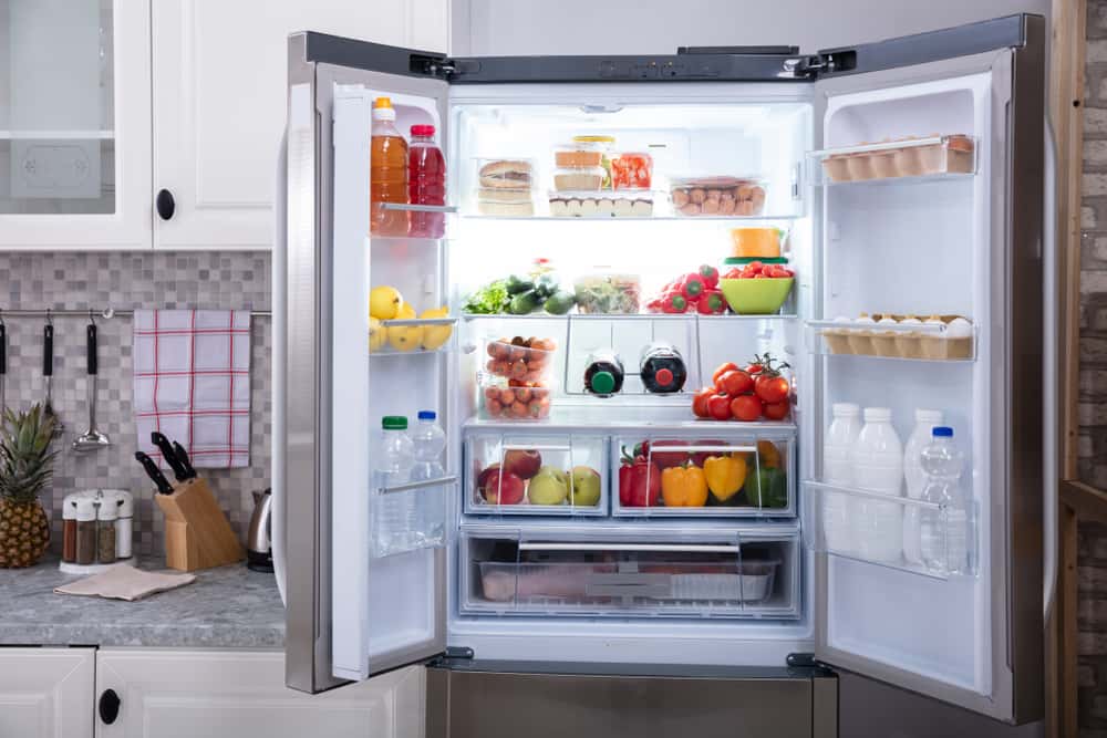 fridge measurement in kitchen