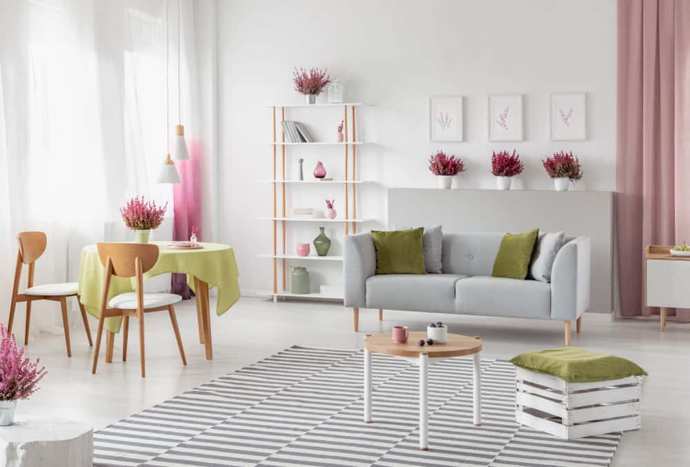 grey and pink style living room