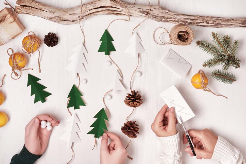 christmas room decor ideas jingling door bells - Ideeën voor kersthuisdecoratie om wat feestelijke vreugde te brengen