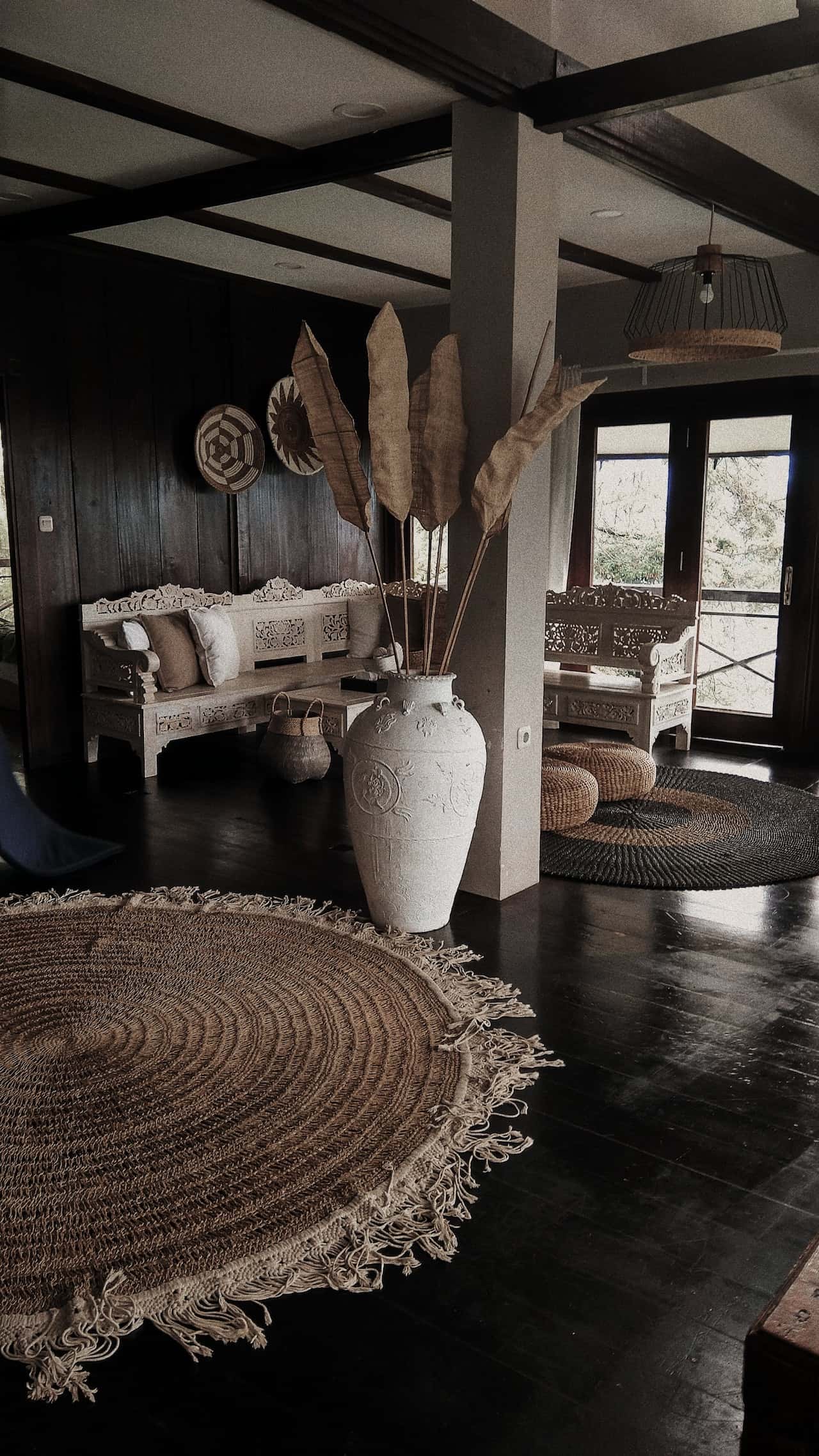 wooden living room pop design
