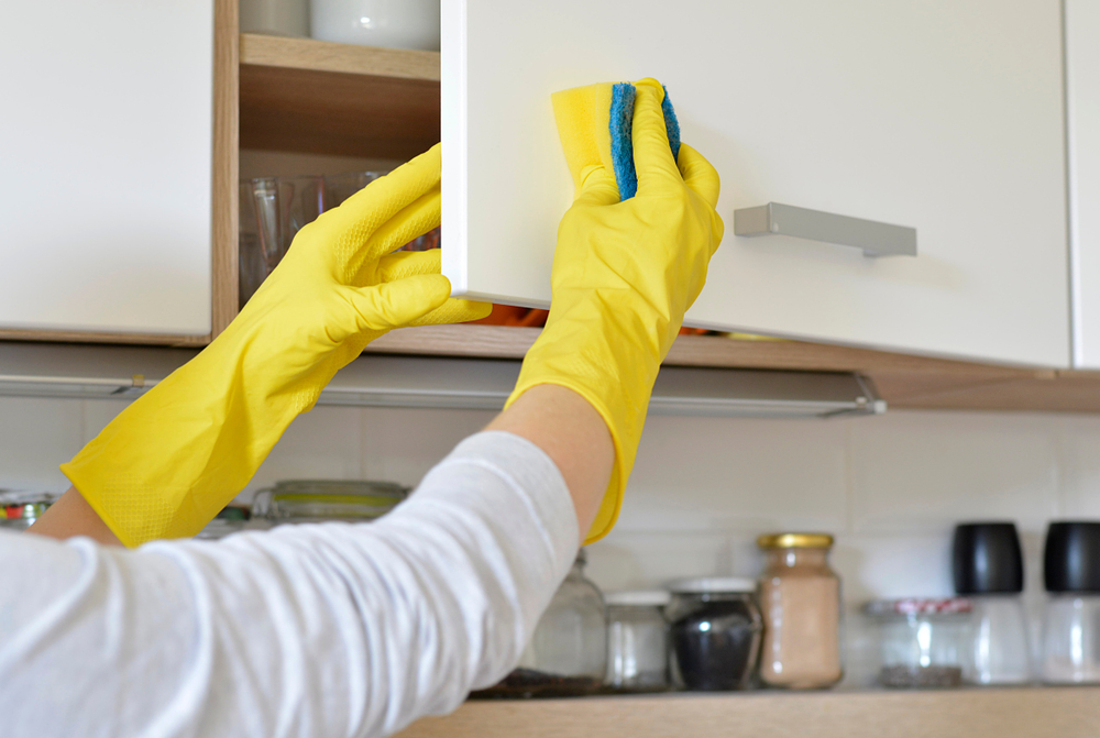 cleaning painted kitchen laminate cabinets