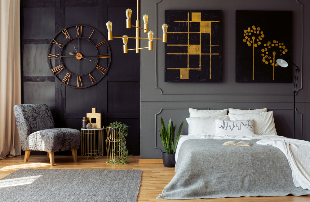 black and gold in bedroom