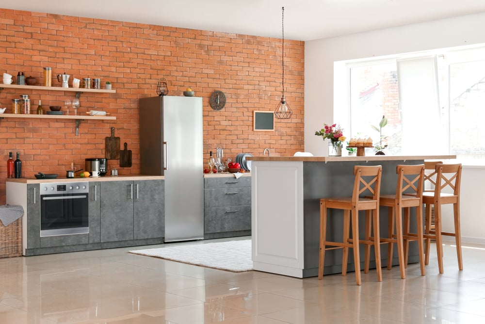 Warm brick, white and grey kitchen