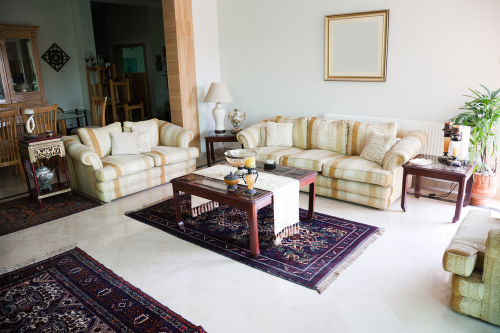 Modern colonial living room designs