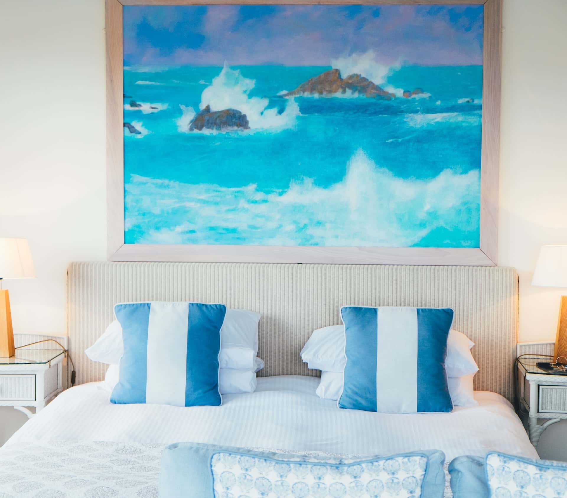Colorful Beach Bedroom Decorating Ideas
