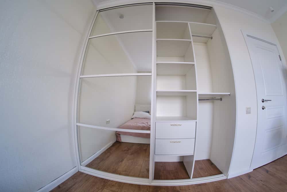 bedroom wardrobe design for 1 bhk
