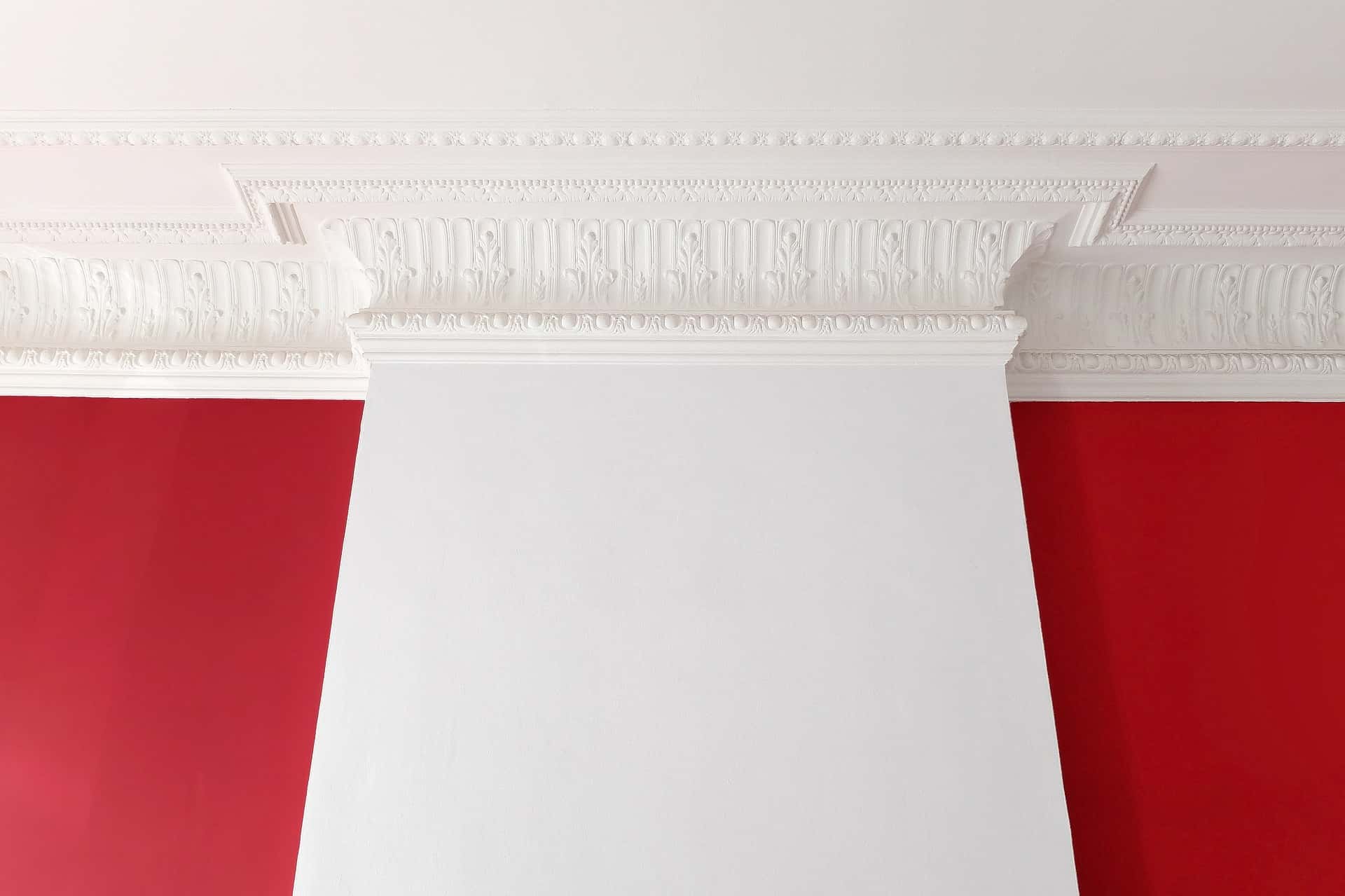 detailed wall moulding