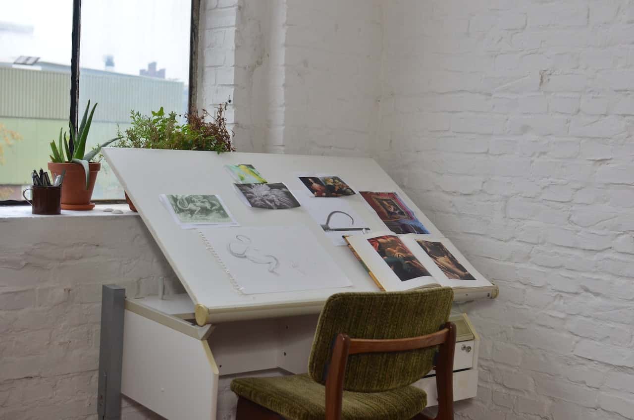 mini home art studio