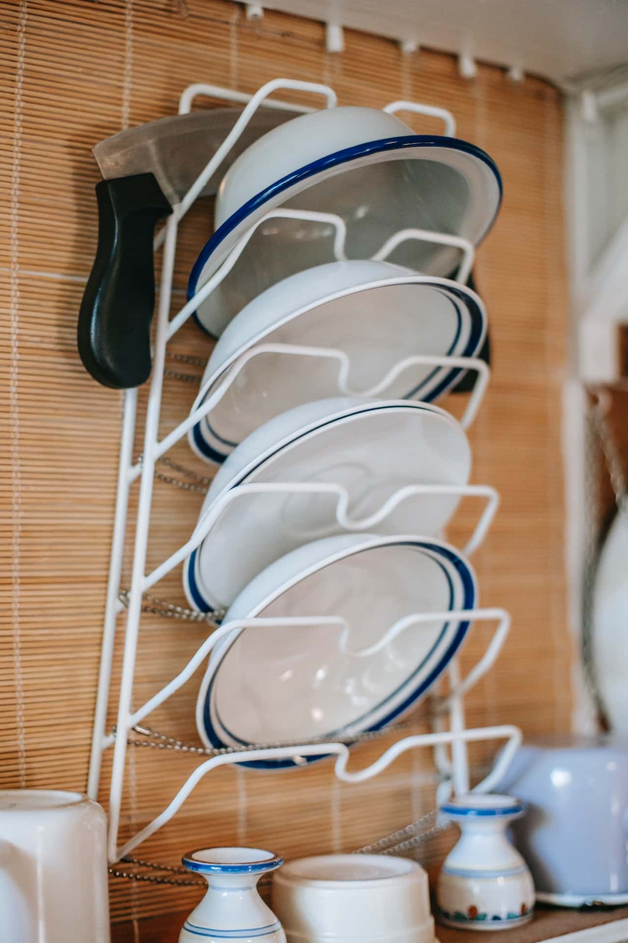 open-rack shelves for plates