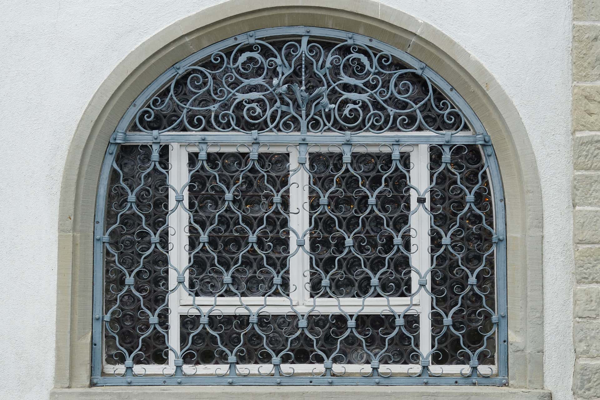 ornamental design for arched windows