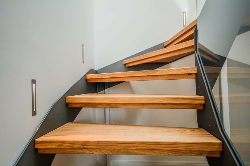 wood staircase 