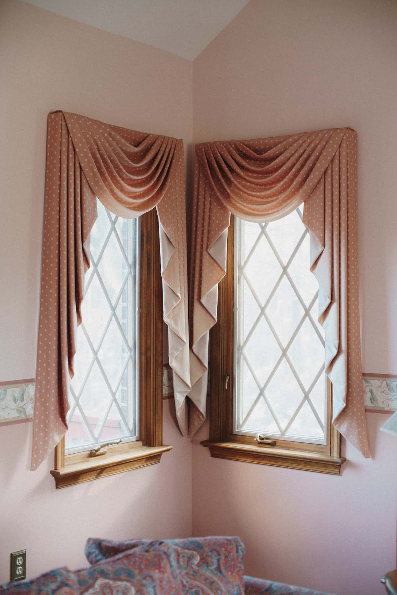 unique and stylish double-curtain ideas